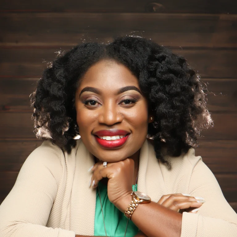 Author of “To This Day Let Me Write”, Sadra Madonna Lindsay, Talks Faith, Poetry, and Her Upcoming Guided Journal and Planner
